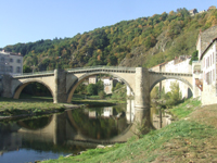 Balade en famille autour de Lavoûte-Chilhac dans le 43 - Haute-Loire