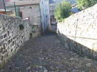 Balade en famille autour de Saint-Julien-CHapteuil dans le 43 - Haute-Loire